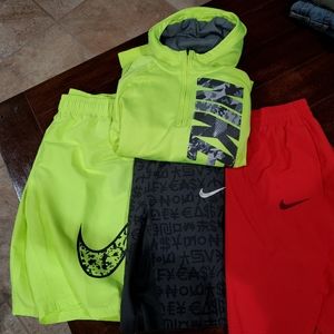 3 shorts brand new Nike without tags